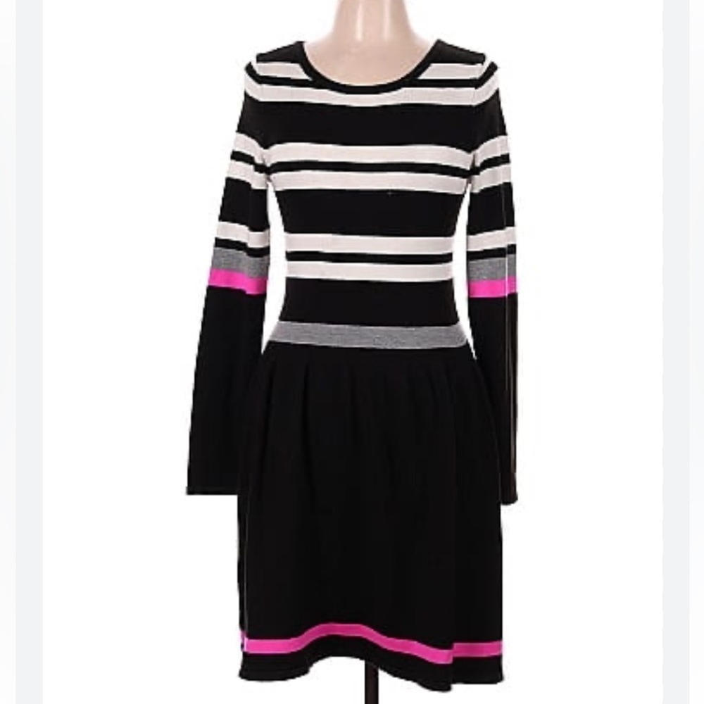 VINCE CAMUTO ACRYLIC, FIT AND FLARE BLACK, WHITE, PINK KNEE LENGTH SWEATER DRESS